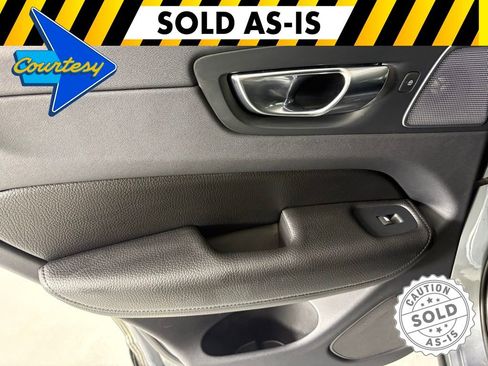 Used 2018 Volvo XC60 T5 Inscription w/ Convenience Package AWD/4WD image 32