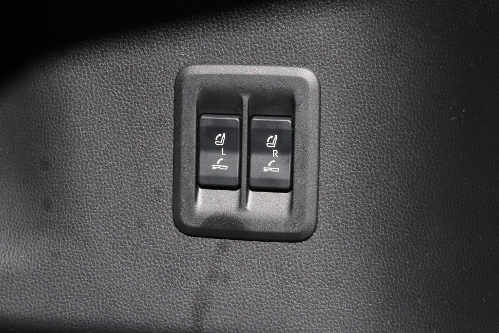 Used 2024 Lexus GX 550 w/ Accessory Package (Z1) AWD/4WD image 13