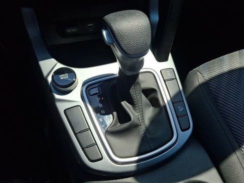 Certified 2025 Kia Seltos LX AWD/4WD image 15