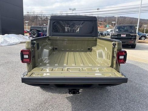 New 2026 Jeep Gladiator Sport image 7