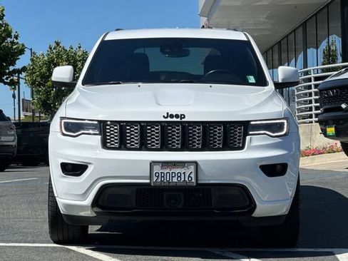 Used 2022 Jeep Grand Cherokee Laredo X AWD/4WD image 6