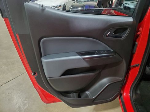 Used 2017 Chevrolet Colorado Z71 image 24