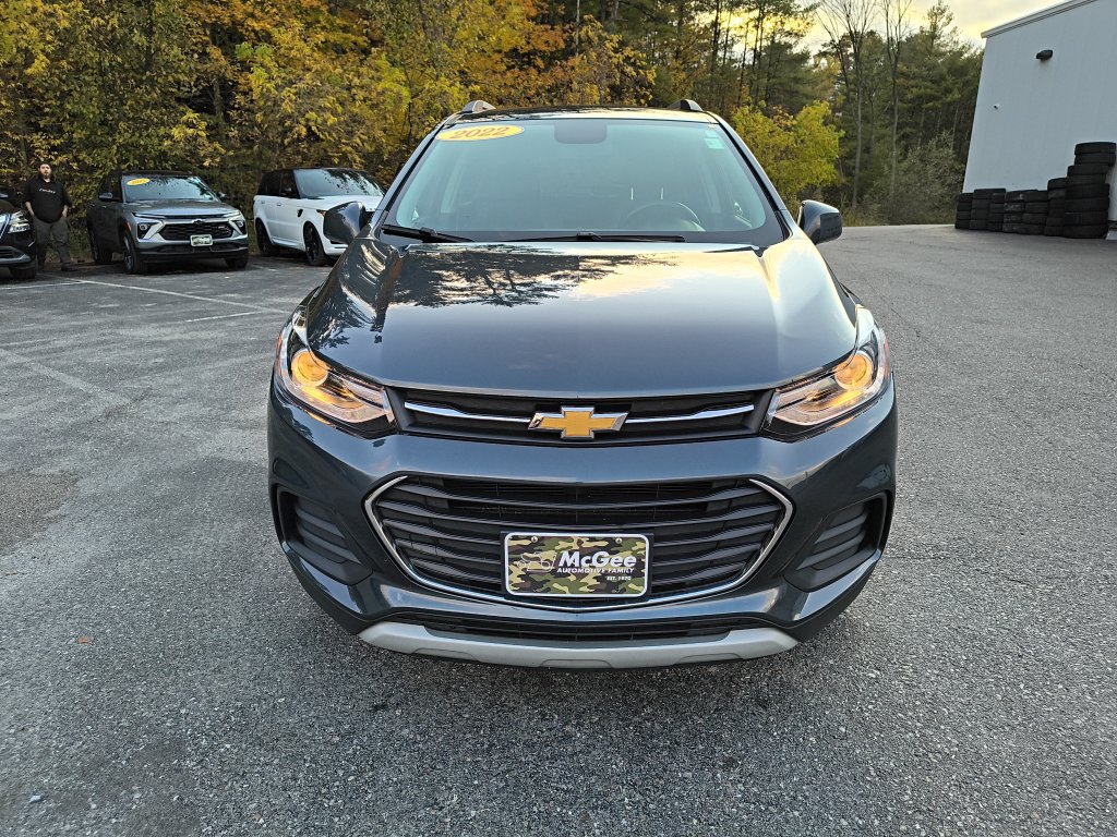 Used 2022 Chevrolet Trax LT w/ LT Convenience Package AWD/4WD image 8
