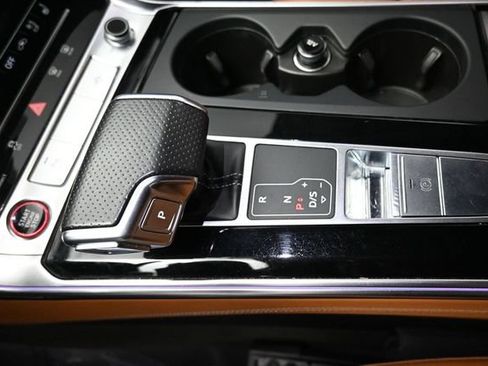 Used 2022 Audi RS 6 w/ Carbon Optic Package AWD/4WD image 13