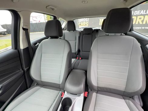 Used 2016 Ford C-MAX SE w/ Interior Protection Package image 16