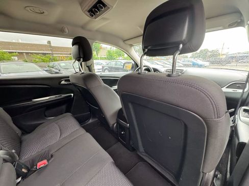 Used 2017 Dodge Journey SXT w/ Premium Group image 11