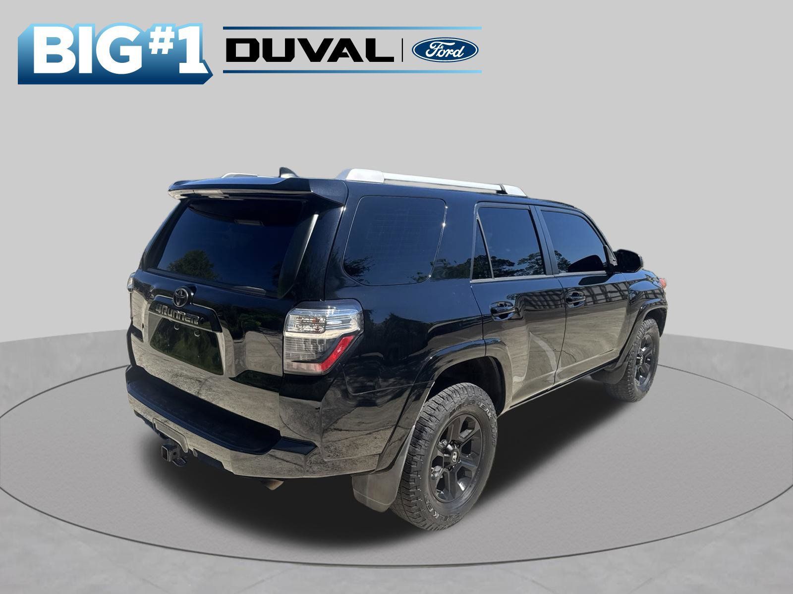 Used 2018 Toyota 4Runner SR5 RWD image 2