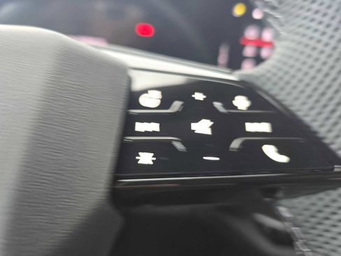 New 2025 Audi SQ5 Premium Plus image 32