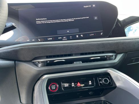 New 2025 Audi SQ5 Premium Plus image 21