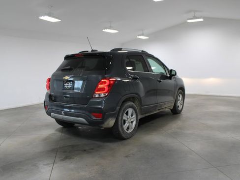 Used 2017 Chevrolet Trax LT image 10