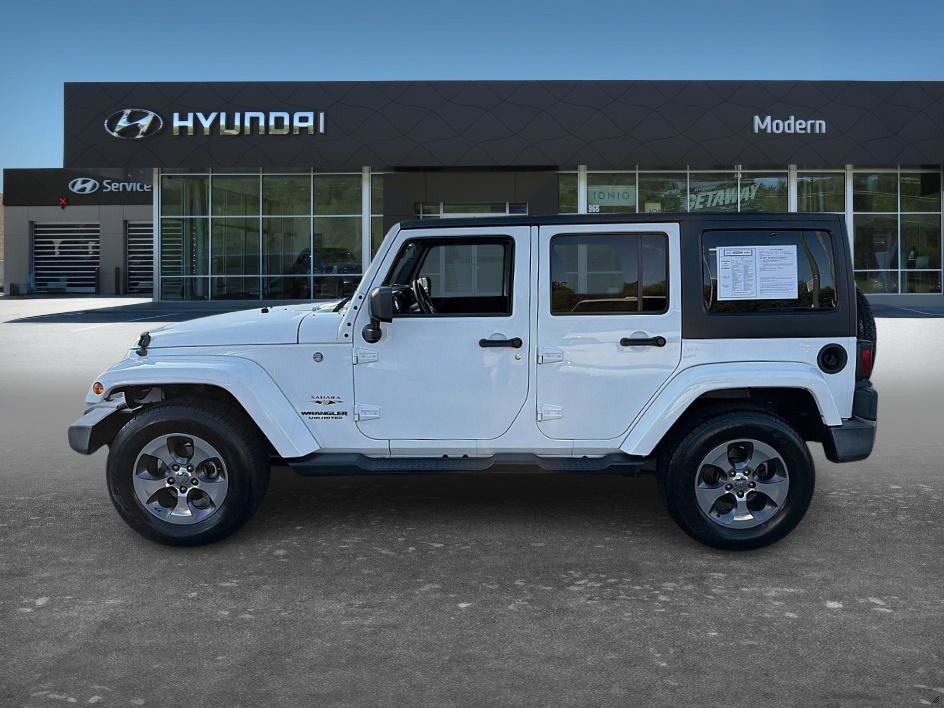 Used 2016 Jeep Wrangler Unlimited Sahara w/ Max Tow Package AWD/4WD image 5