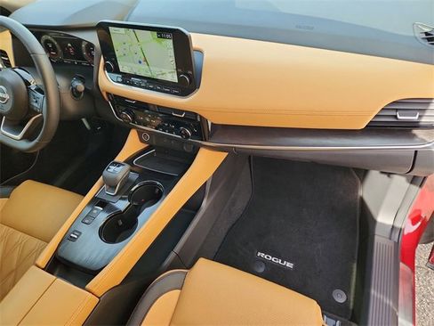 Used 2023 Nissan Rogue Platinum w/ Platinum Premium Package image 29