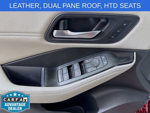 Used 2023 Nissan Rogue SL AWD/4WD image 17