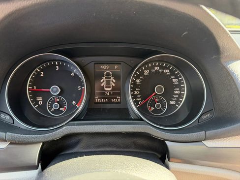 Used 2017 Volkswagen Passat 1.8T R-Line image 17