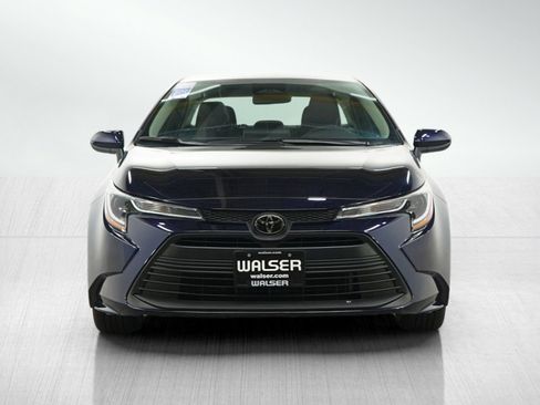 Used 2024 Toyota Corolla LE image 8