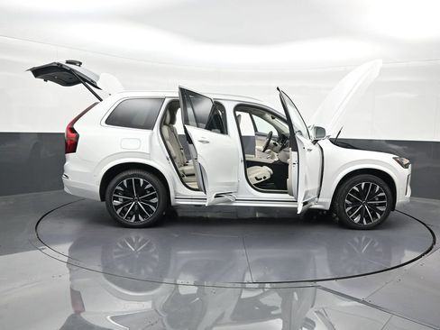 New 2026 Volvo XC90 T8 Ultra w/ Protection Package Premier AWD/4WD image 31