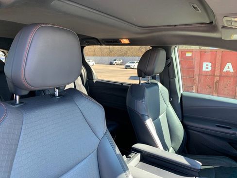 Used 2022 Toyota Sienna XSE w/ XSE Plus Package image 21