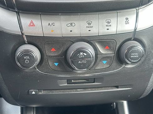 Used 2014 Dodge Journey Limited w/ Sun/Sound & Wheel Group AWD/4WD image 17