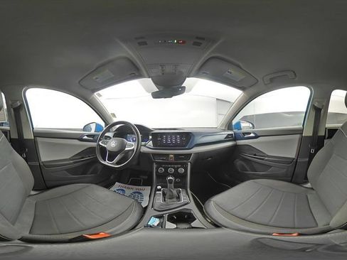 Used 2023 Volkswagen Taos SE FWD image 13