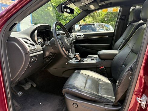 Used 2018 Jeep Grand Cherokee Limited w/ Luxury Group II AWD/4WD image 11