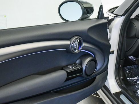 Certified 2024 MINI Cooper 2-Door Hardtop FWD image 24