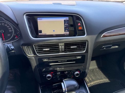 Used 2016 Audi Q5 2.0T Premium Plus w/ Technology Package image 23