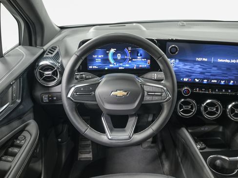 Used 2024 Chevrolet Blazer EV LT AWD/4WD image 16