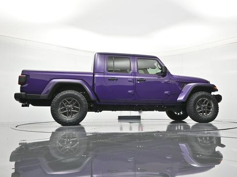 New 2026 Jeep Gladiator Sport AWD/4WD image 39