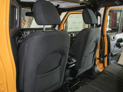 Used 2021 Jeep Wrangler Unlimited Sport image 9