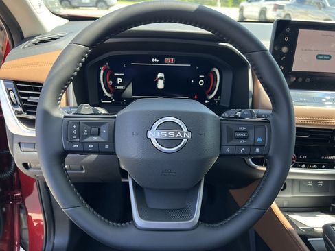 New 2026 Nissan Rogue Platinum AWD/4WD image 9