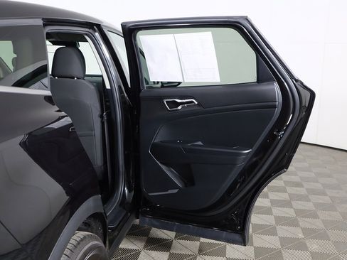 Used 2023 Kia Sportage LX image 19