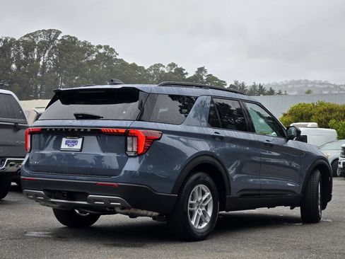 New 2026 Ford Explorer Active w/ Active Comfort Package RWD image 4