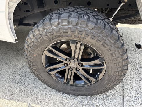 Used 2018 Ford F150 XL w/ Equipment Group 101A Mid AWD/4WD image 18