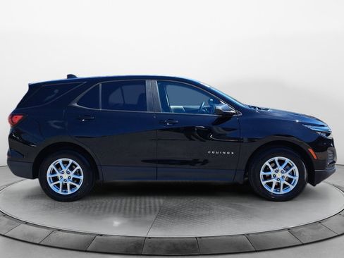 Used 2024 Chevrolet Equinox LS w/ LS Convenience Package FWD image 8