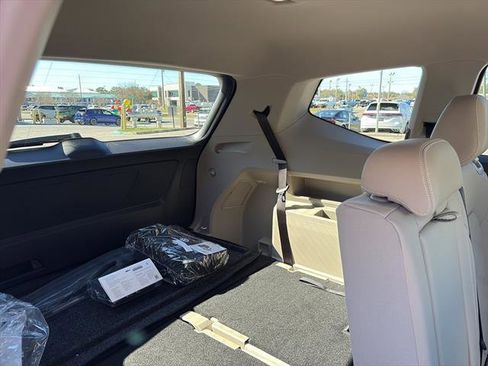 New 2026 Volkswagen Atlas SE image 11