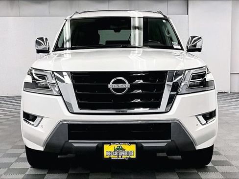 Used 2021 Nissan Armada Platinum w/ Captain's Chairs Package AWD/4WD image 4