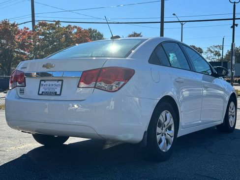 Used 2016 Chevrolet Cruze LS FWD image 5