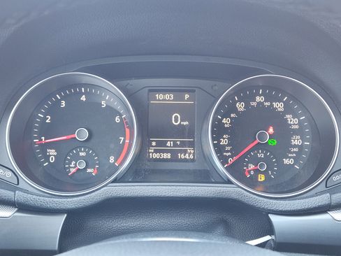 Used 2017 Volkswagen Passat 1.8T R-Line image 16