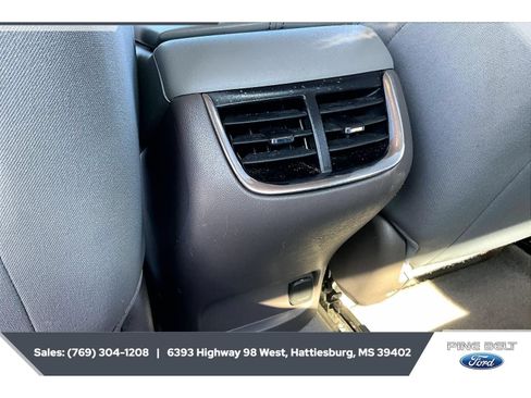 Used 2024 Chevrolet Malibu LT FWD image 24