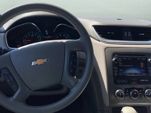 Used 2016 Chevrolet Traverse LS AWD/4WD image 10