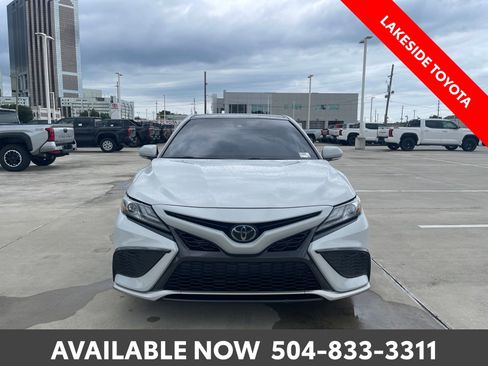 Used 2023 Toyota Camry XSE FWD image 8