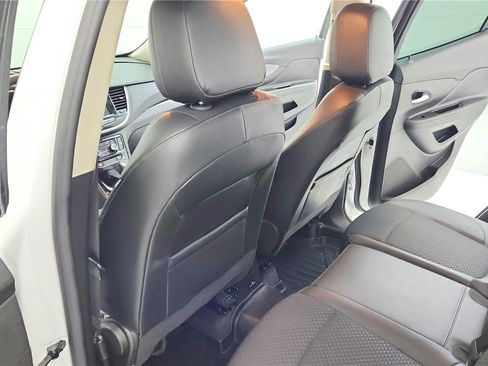 Used 2022 Buick Encore Preferred w/ Safety Package AWD/4WD image 12