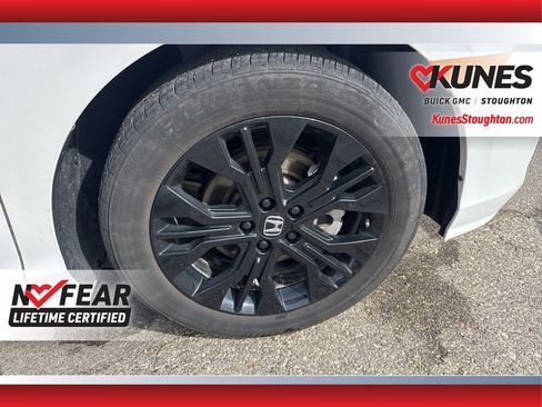 Used 2025 Honda Odyssey Sport-L image 15