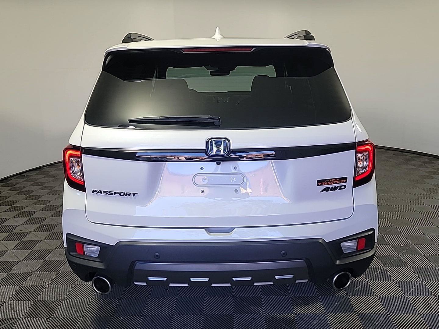 Certified 2025 Honda Passport TrailSport image 5