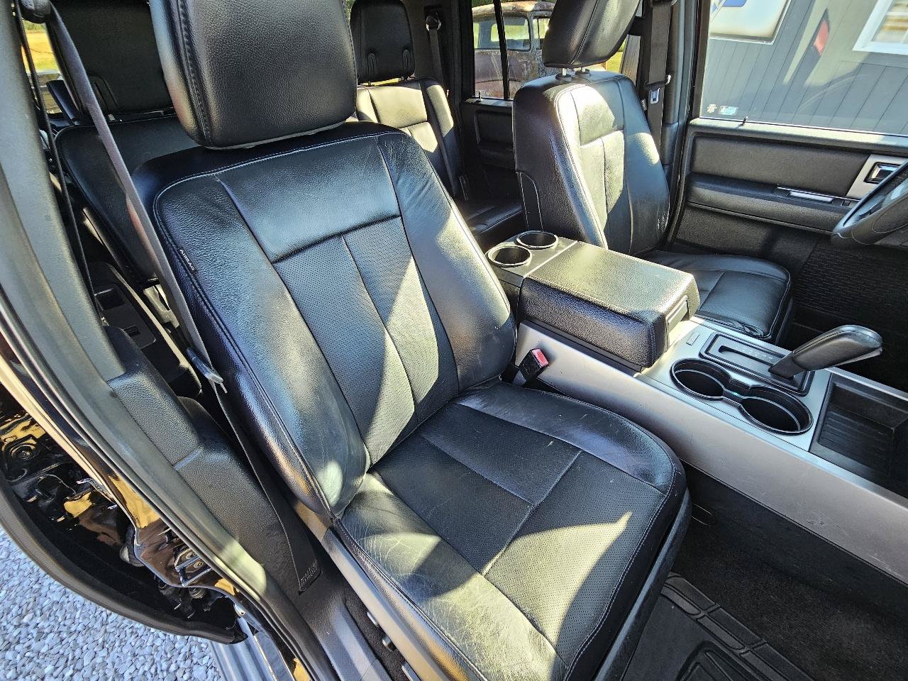 Used 2017 Ford Expedition EL XLT w/ Equipment Group 202A AWD/4WD image 40