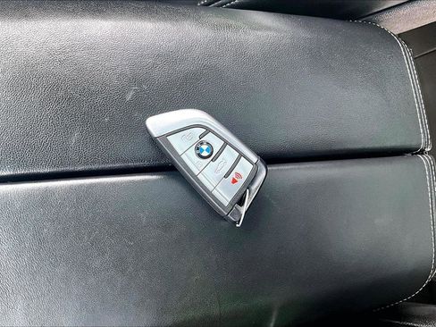 Used 2019 BMW X5 xDrive50i w/ M Sport Package AWD/4WD image 35