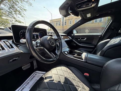 Used 2021 Mercedes-Benz S 580 4MATIC Sedan w/ AMG Line image 14