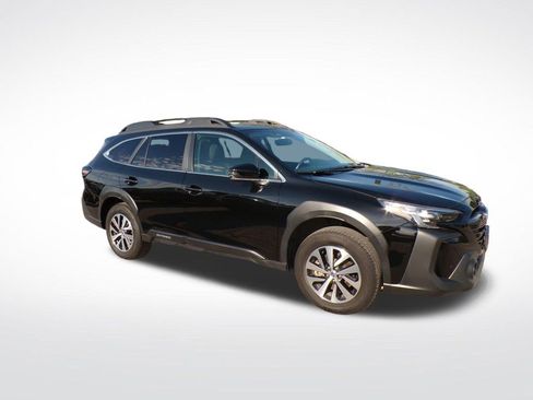 Used 2023 Subaru Outback Premium AWD/4WD image 8
