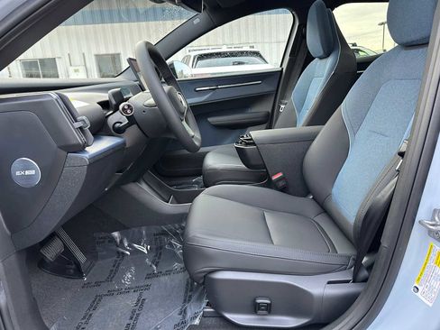 New 2026 Volvo EX30 Plus image 19