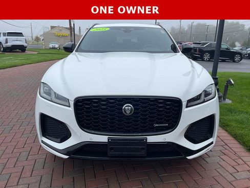 Used 2025 Jaguar F-PACE R-Dynamic S image 3